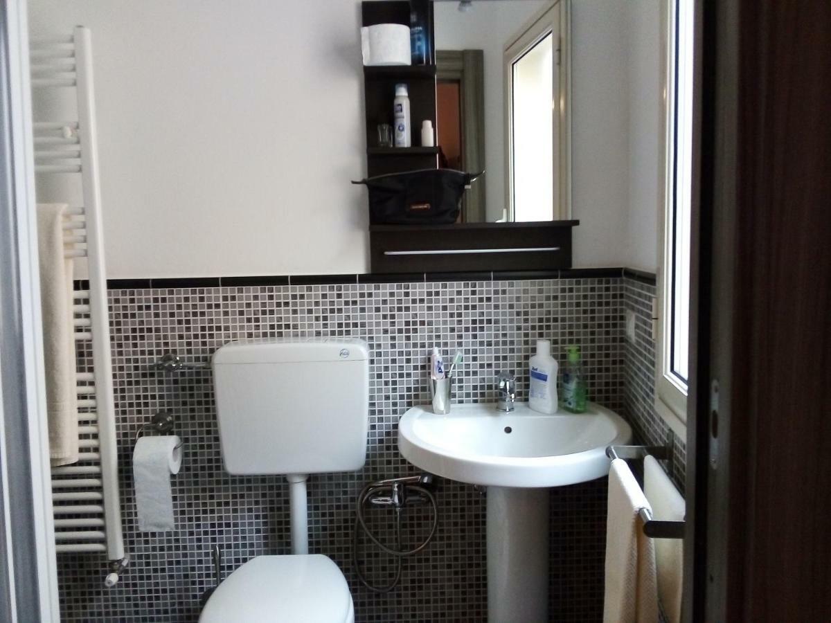Bed & Breakfast Via Venezia Regalbuto Exterior foto
